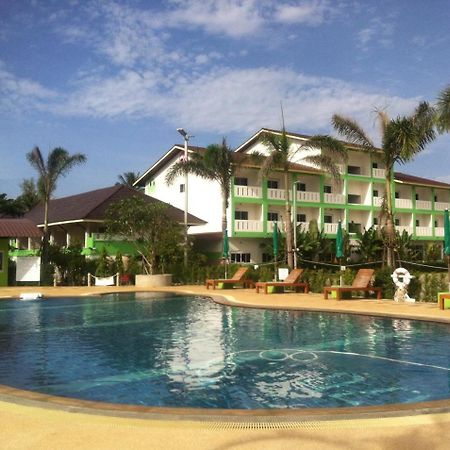 Had Lamae Resort Ban Pak Nam Lamae Bagian luar foto