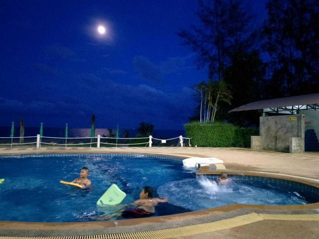 Had Lamae Resort Ban Pak Nam Lamae Bagian luar foto