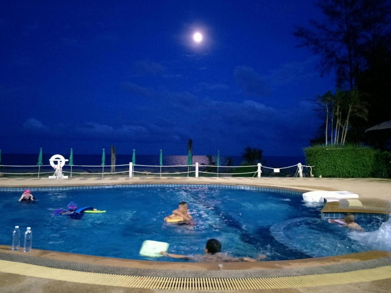 Had Lamae Resort Ban Pak Nam Lamae Bagian luar foto