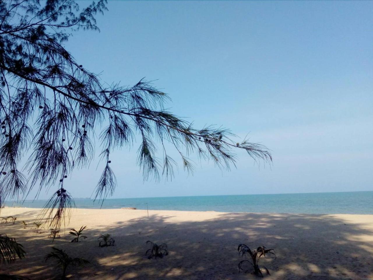 Had Lamae Resort Ban Pak Nam Lamae Bagian luar foto