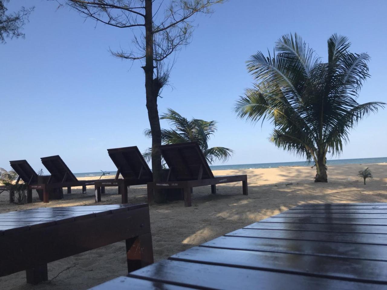 Had Lamae Resort Ban Pak Nam Lamae Bagian luar foto